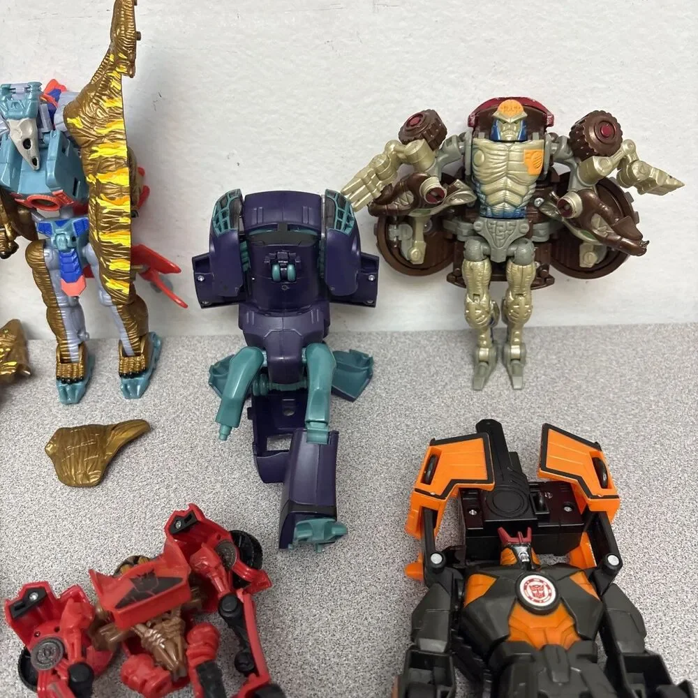 Transformers Lot of Incomplete Figures For Parts Pieces - As Is lot